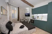 Appartement Rénové Vieille Ville Antibes - Alojamientos