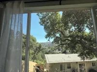 2Br Belmont Treehouse Near SFO, Caltrain & Levi's - 2-Star