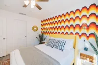 Casa De Colores w/ Arcade, hot tub + more - J Tree - Pools