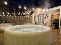 Pool House Paradise - 1BD / 1 Bath - Near TTU