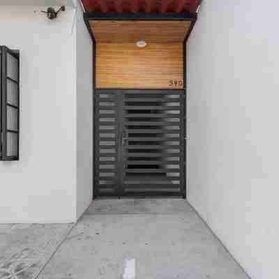 well located Apartment with pool and private Terrace, overlooking The city. Hotel Exterior