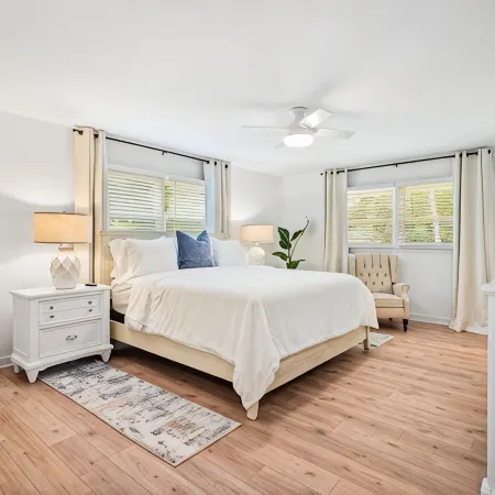 Airy 5br home w/pool, outdoor living, game room