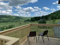 2 Valley View Family Farm Apartment