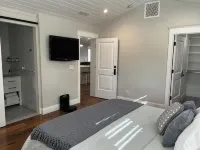 Downtown Tempe Modern Farmhouse:  Luxurious Home Steps Away from ASU & Mill Ave - 방갈로