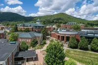 Azalea Garden Inn