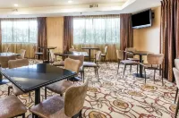 Comfort Suites Kings Bay Naval Base Area - breakfast
