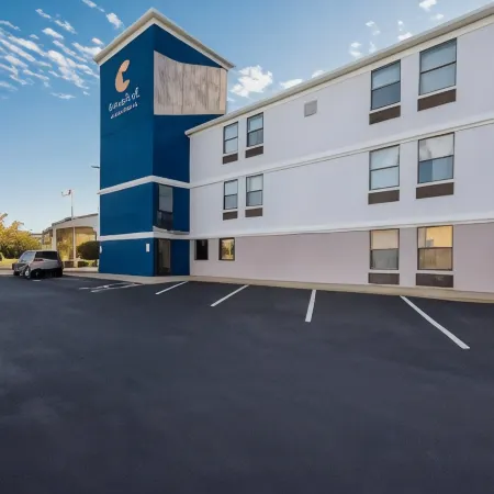 Comfort Inn & Suites Cincinnati Eastgate