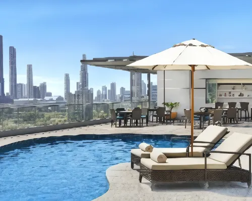 Ritz Carlton DIFC Downtown Dubai エミレイツタワー周辺のホテル