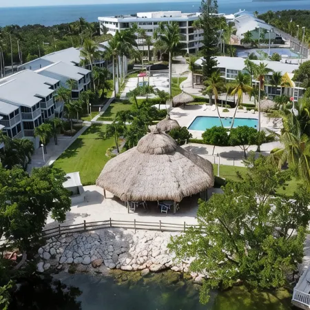 BRAND NEW! KEYS BEACH RETREAT! CAPTIVATING WATERVIEW VILLA! WIFI! FREE GOLF CART