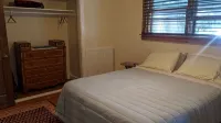 Quaint cottage on peaceful NH lake! Enjoy swimming, kayaking, and trails. - Alphydda