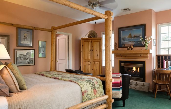Montford Inn & Cottages