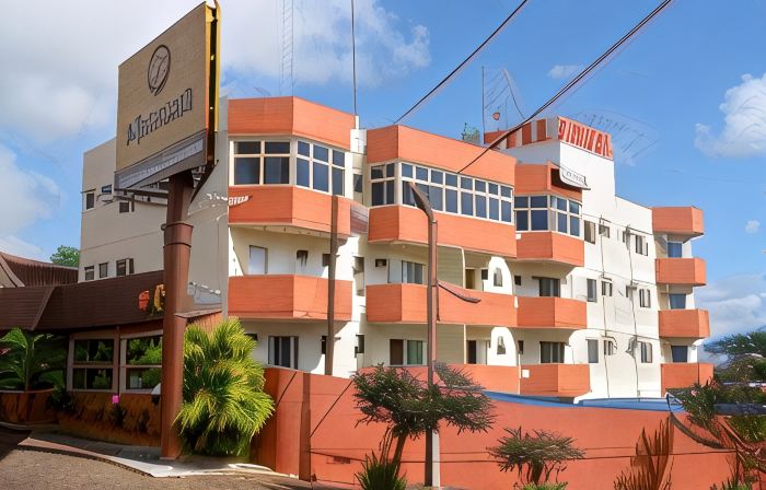 Nossa Casa Churrascaria e Hotel