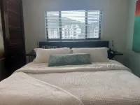 Corner Suite "Glass House on the Sea" Modern Luxury on Sapphire Beach - 4-Sterne