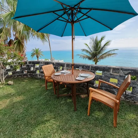 Ocean Front Studio, Kayak available - Swimming, bring own snorkle Euipment