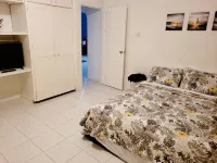 Modern Villa 15mins from anywhere!!