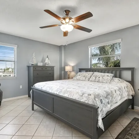 August Rates Lowered! Beach Lounges and Umbrella Service Included!