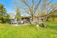 Deer Harbor Cottages - 3-Star