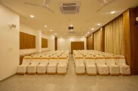 Hotel Vardha Inn