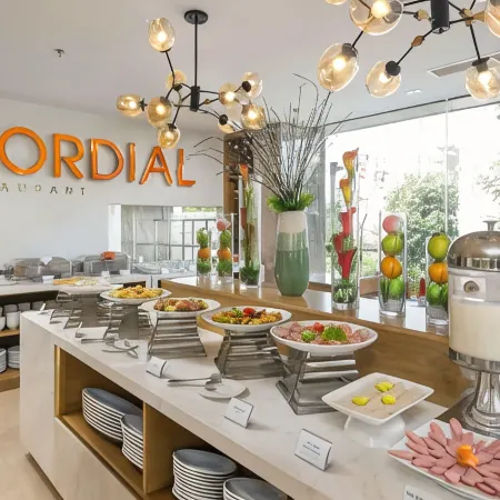 Cordial Grand Hotel Da Nang Beach