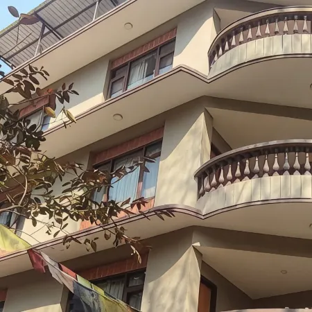 Casa De Himalaya Hotel and Apartment