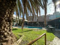 La Casa Roja Hostel - Pools