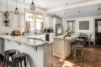 Gorgeous interior, walk to downtown, amazingly renovated historic 1901 house! - 4-Star