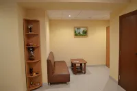 Arta Hotel - parking