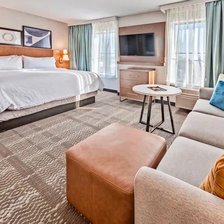 Staybridge Suites CEDAR RAPIDS NORTH by IHG