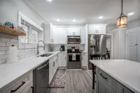 Beautifully Restored 6BR in the heart of Windham - 3 tähden