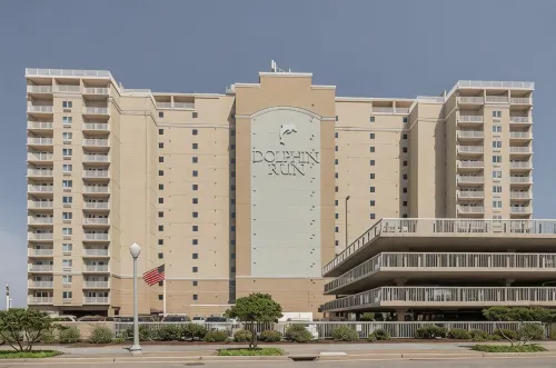 Oceanfront 3-BR boardwalk condo w indoor pool! - Private Pools