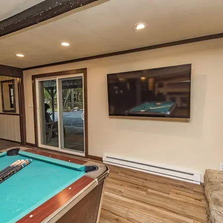 5 Bedrooms Linens Firepit,Hottub Golf Lake Kayaking SplitRock!
