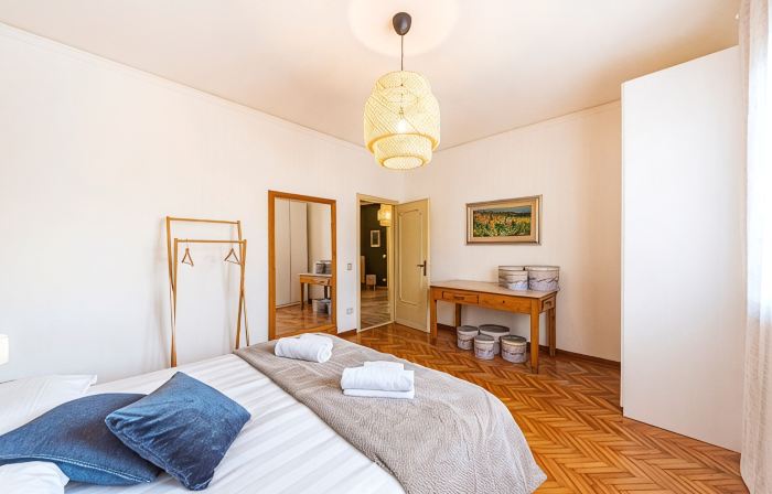 Novalesi Vintage Interior 1 (Just 20 Minutes from Venice)