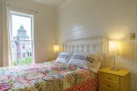 Just 3 Blocks from Downtown! Charming Studio Apartment!