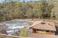 Upscale, Riverview, 3Br, 3BA, 2040SF, Main Floor, 14ft Ceiling - 3-Star