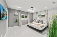 Family Retreat: Pool, Games & Private Apartment - Homestays