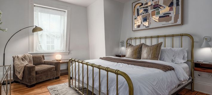 Spacious, Sleek, and Luxurious two-bedroom in Historic Westside of Providence Hotels in Providence