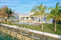 BRAND NEW - Luxurious Oceanfront Escape in Treasure Cay with Pool and Dock! - Pool