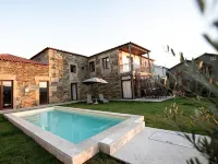 Old house restored in Douro, 5 km from Vila Real. Comfort and tranquility. Hotels in Vila Real