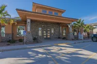 Zions Village, 7BDR 6BTH, Spacious Home, Beautiful Pool, near Zions Nat Park. - 피트니스 시설