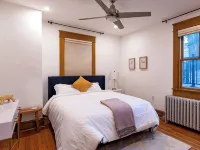 DC Metro: Cozy 4BR Cottage on a Hill - Pets allowed Hotels in Silver Spring