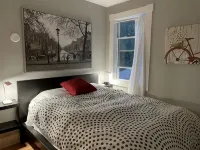 Charming 2-bedroom house in marvelous Auburn with AC, WiFi, and fenced yard. - 3 étoiles