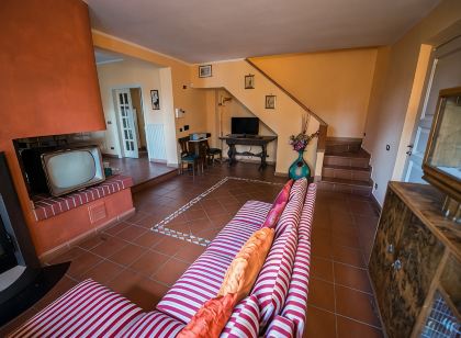 VILLA SARGIANO Oasi di Felice Benessere nel Cuore Italiano della Toscana