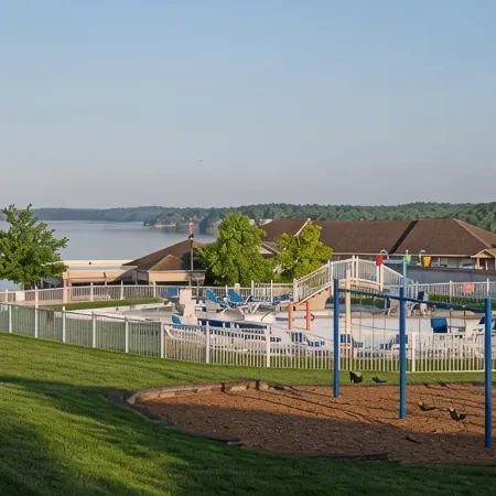 Executive 3 Bedroom Condo. Amazing Lakefront Views. Top Floor. No Stairs.