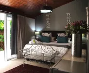 Kroon Manor - Homestays