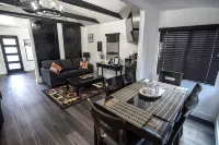 Cozy modern little cabin in Crestline - Wifi