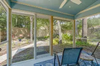 Tranquil beach cottage in historic American Beach! 5 min walk to the beach! - 4-Star