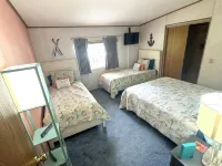 Relax on the beautiful Weeki Wachee River at the charming Seahorse River House! - 3-Sterne