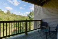 Abi's Place, No Stairs! Central Location!  Stylish!  3 BDRM 2 BA, Pool Available - 4つ星