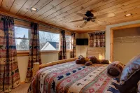 Camp Coös - Mountain and Lake Views with Atv/Snowmobile Trail Access - Chalets