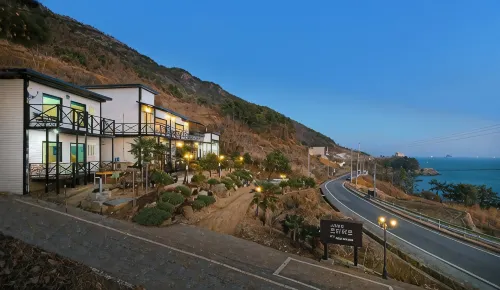 Namhae Lumiere Pension - 2 estrellas